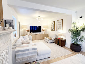 Photo 25- click for photo gallery